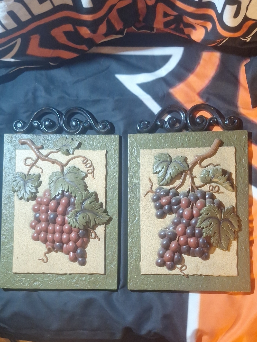 Vintage Home Interior (Homco) 3D Grape Cluster Wall Plaques